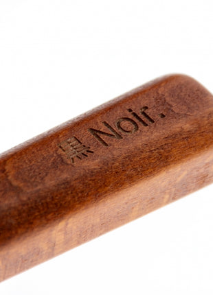 EBI Noir Japandi Trimmstriegel